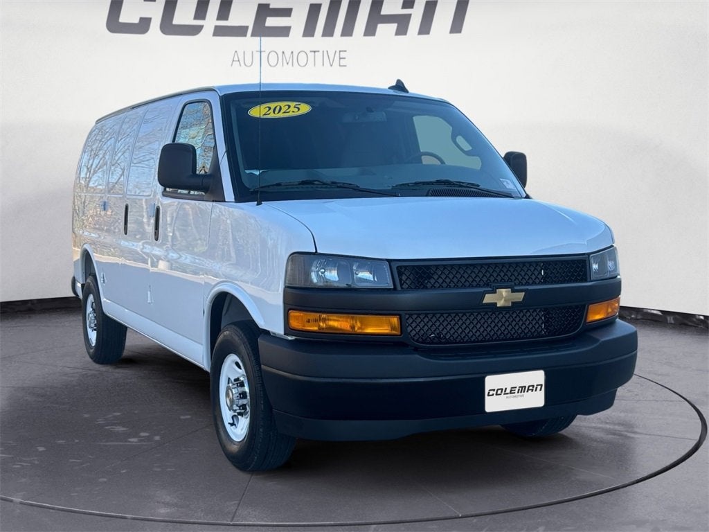 2025 Chevrolet Express Cargo 2500 WT