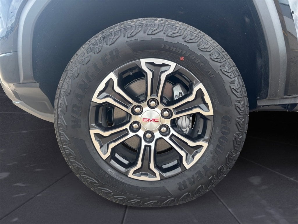 2025 GMC Canyon AT4
