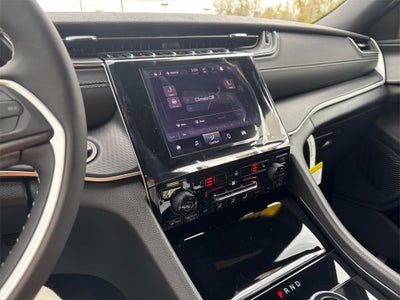 2025 Jeep Grand Cherokee GRAND CHEROKEE LAREDO 4X4