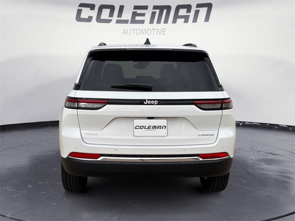 2025 Jeep Grand Cherokee GRAND CHEROKEE LAREDO 4X4