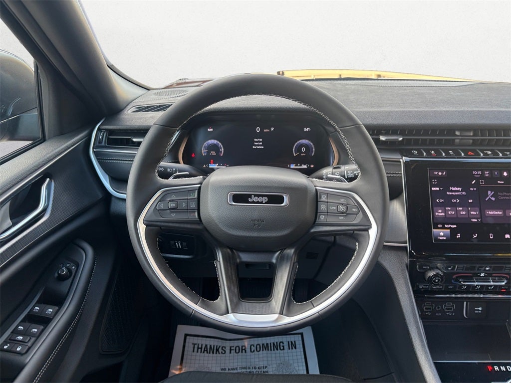 2025 Jeep Grand Cherokee GRAND CHEROKEE LAREDO 4X4