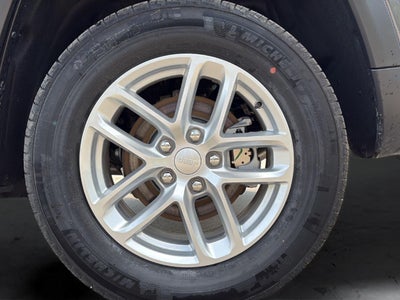 2026 Jeep Grand Cherokee Laredo 4x4