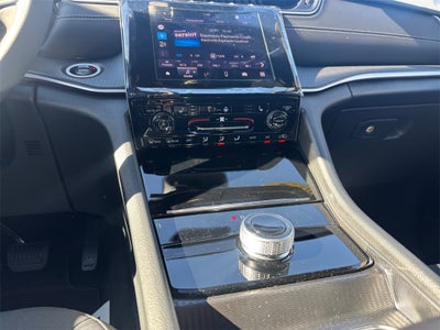 2025 Jeep Grand Cherokee GRAND CHEROKEE L LAREDO X 4X4