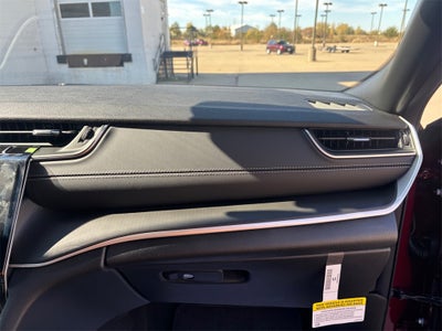 2025 Jeep Grand Cherokee GRAND CHEROKEE L LAREDO X 4X4