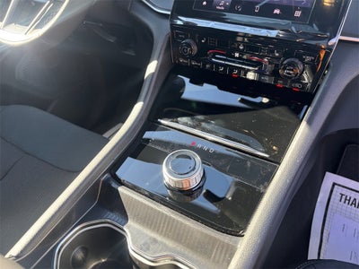 2025 Jeep Grand Cherokee GRAND CHEROKEE L LAREDO X 4X4