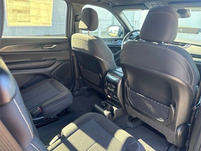 2025 Jeep Grand Cherokee GRAND CHEROKEE L LAREDO X 4X4