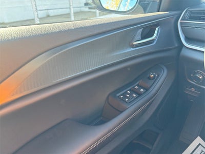 2025 Jeep Grand Cherokee GRAND CHEROKEE L LAREDO X 4X4