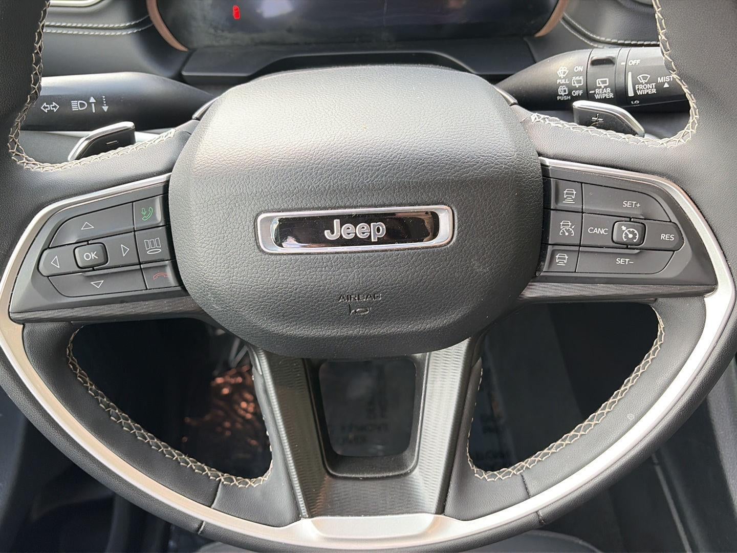 2023 Jeep Grand Cherokee L Laredo