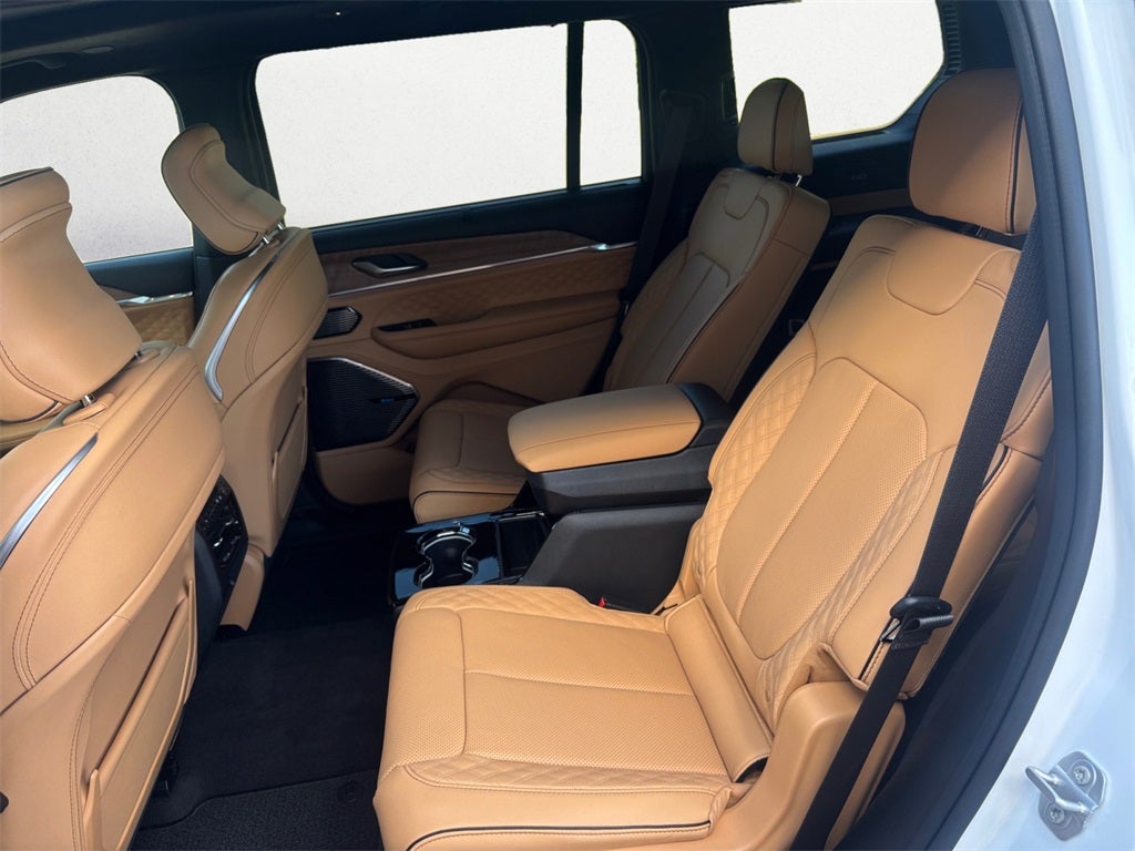 2025 Jeep Grand Cherokee GRAND CHEROKEE L SUMMIT RESERVE 4X4