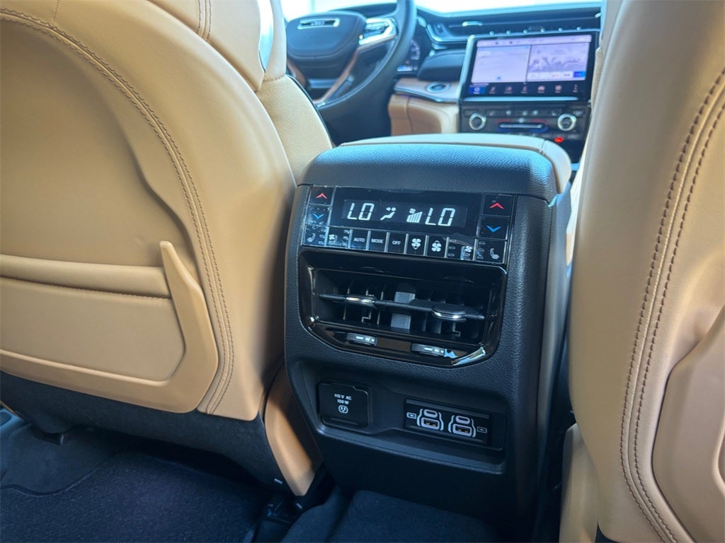 2025 Jeep Grand Cherokee GRAND CHEROKEE L SUMMIT RESERVE 4X4