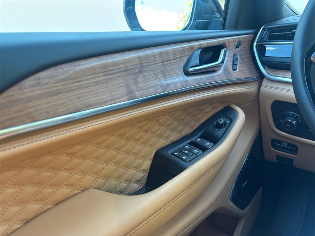 2025 Jeep Grand Cherokee GRAND CHEROKEE L SUMMIT RESERVE 4X4