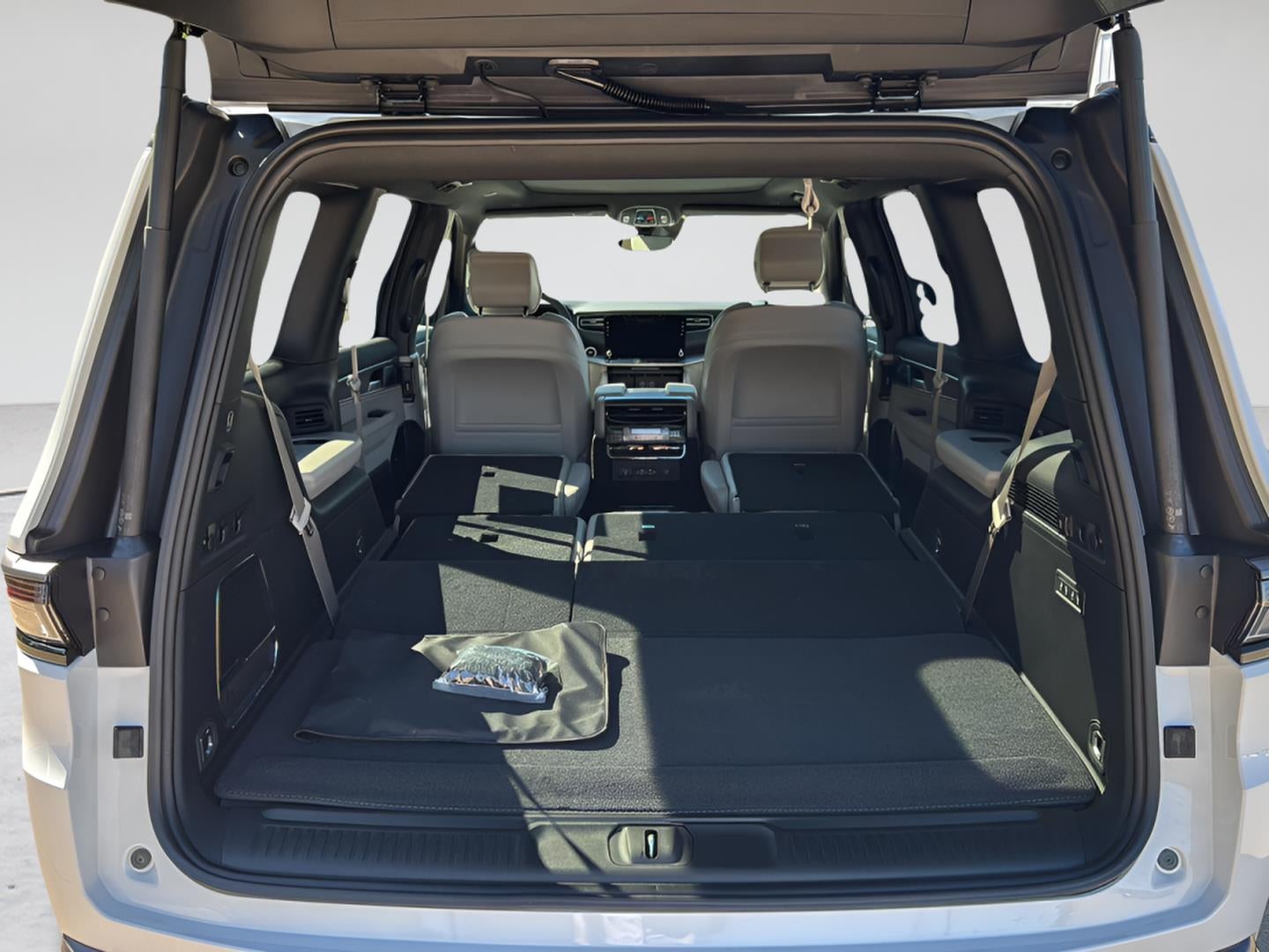 2026 Jeep Grand Wagoneer GRAND WAGONEER LIMITED ALTITUDE 4X4