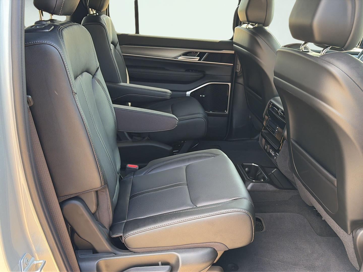 2026 Jeep Grand Wagoneer GRAND WAGONEER LIMITED ALTITUDE 4X4