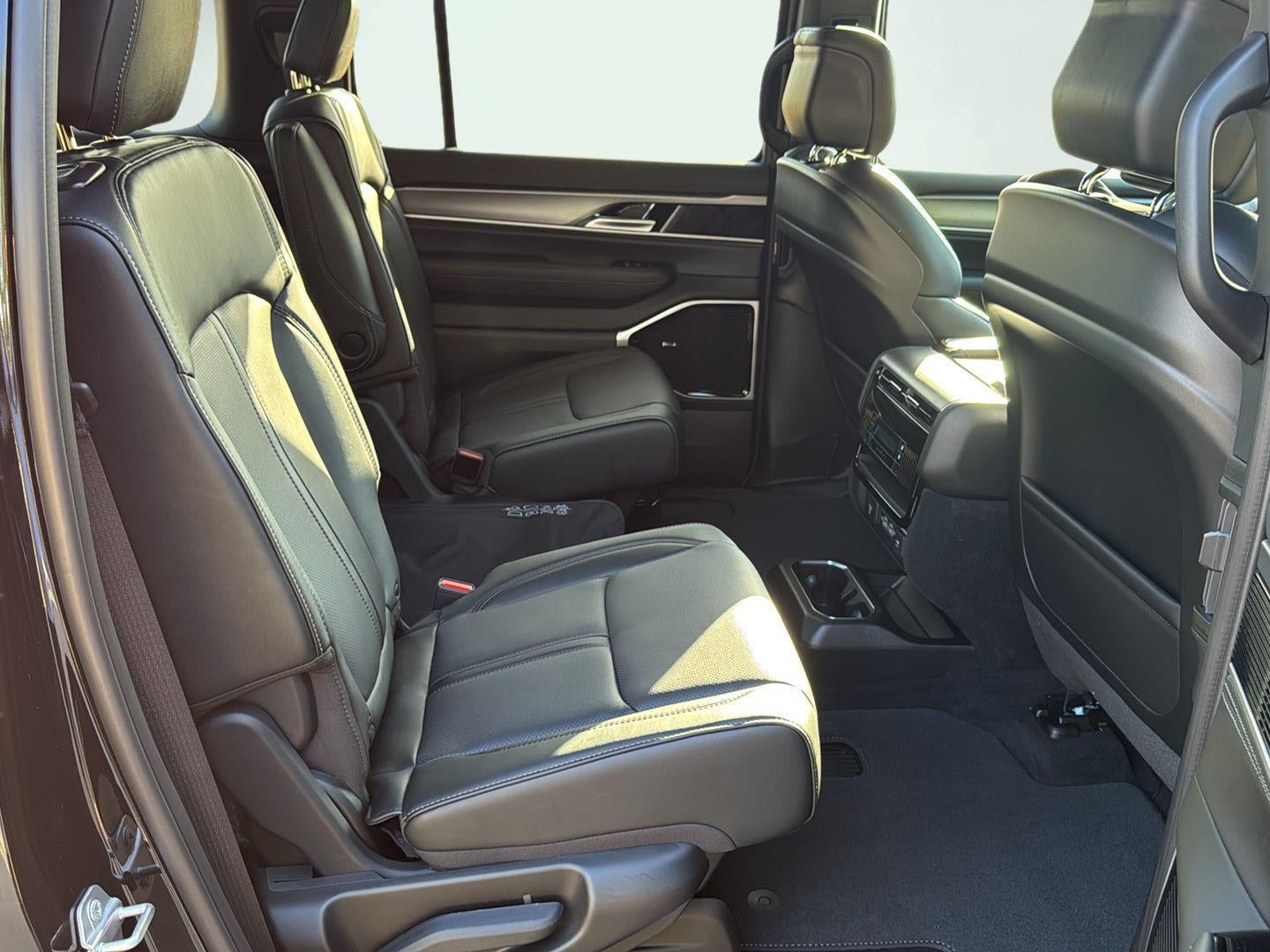 2026 Jeep Grand Wagoneer GRAND WAGONEER LIMITED ALTITUDE 4X4