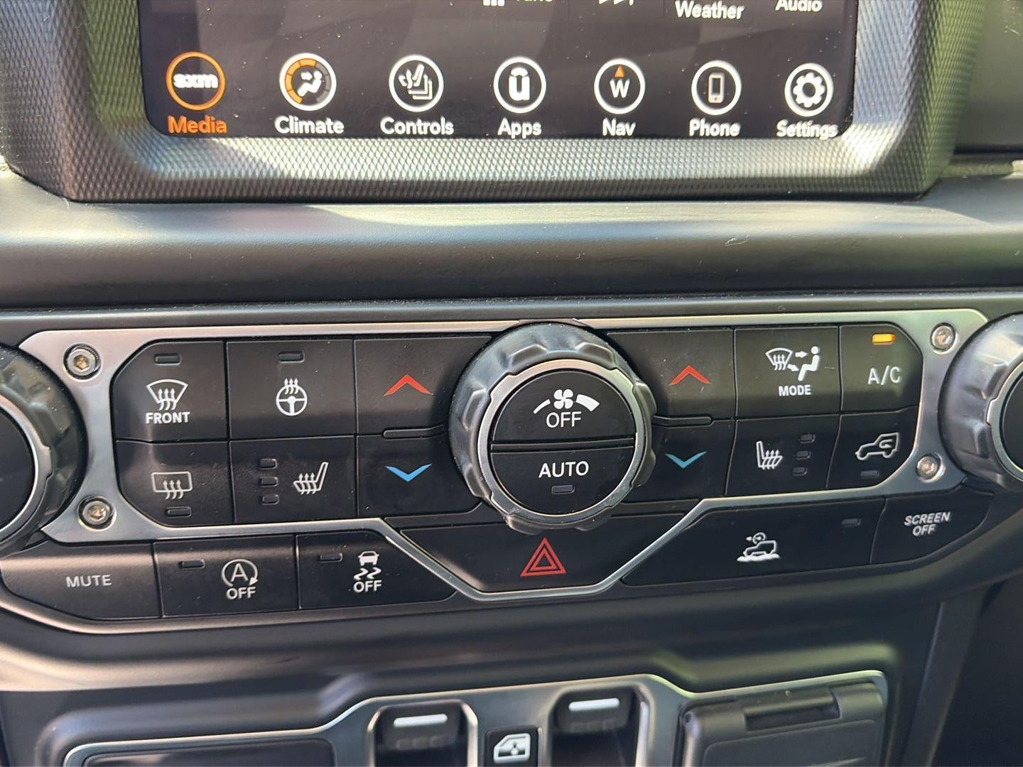 2022 Jeep Gladiator Willys 4x4