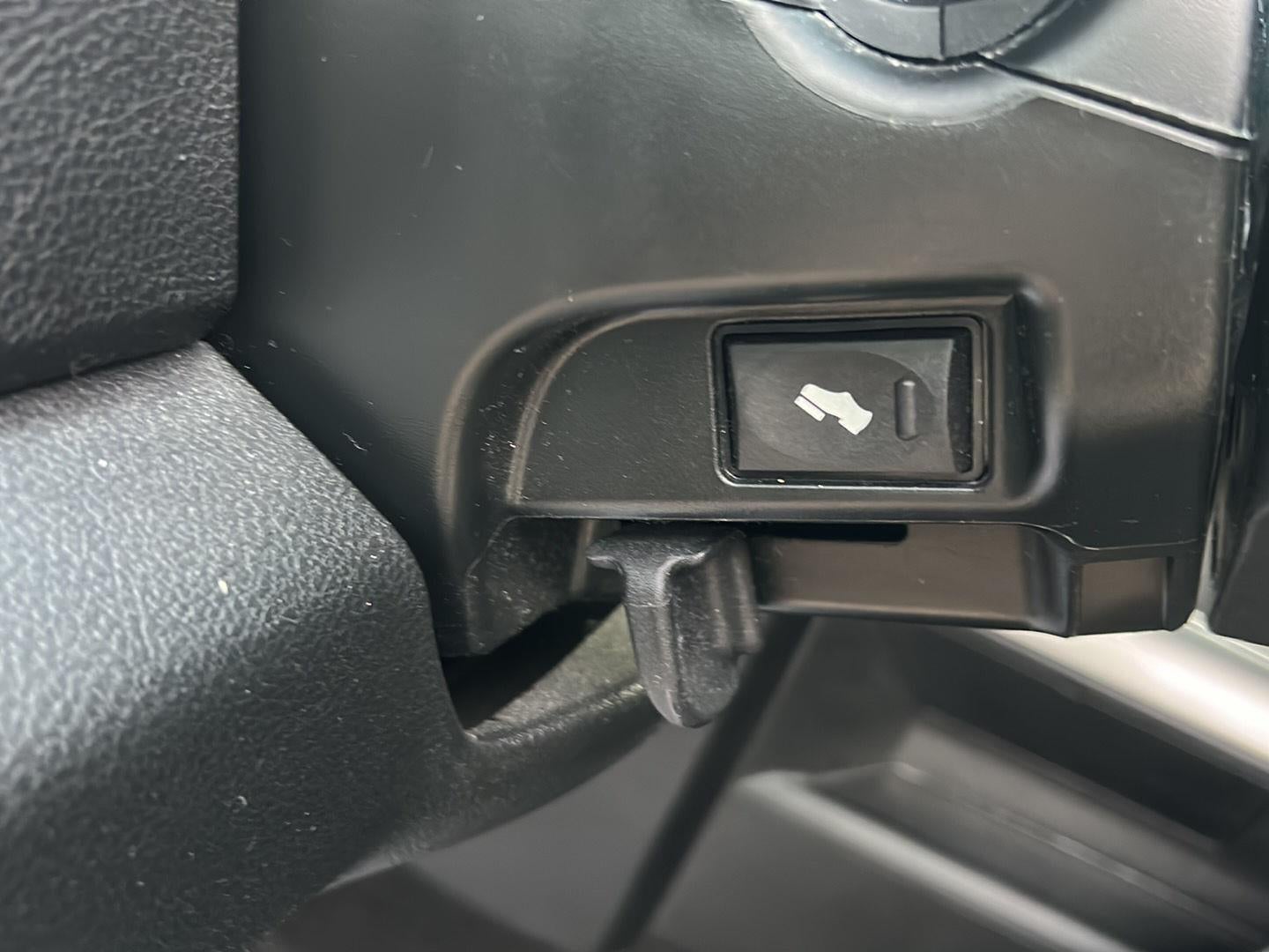2017 RAM 1500 Sport Crew Cab 4x4 5'7' Box