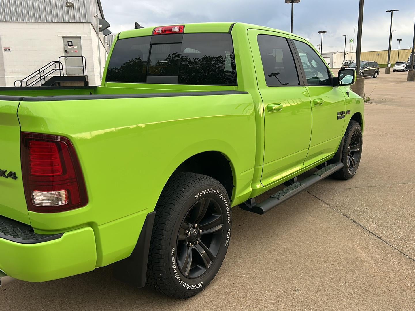 2017 RAM 1500 Sport Crew Cab 4x4 5'7' Box