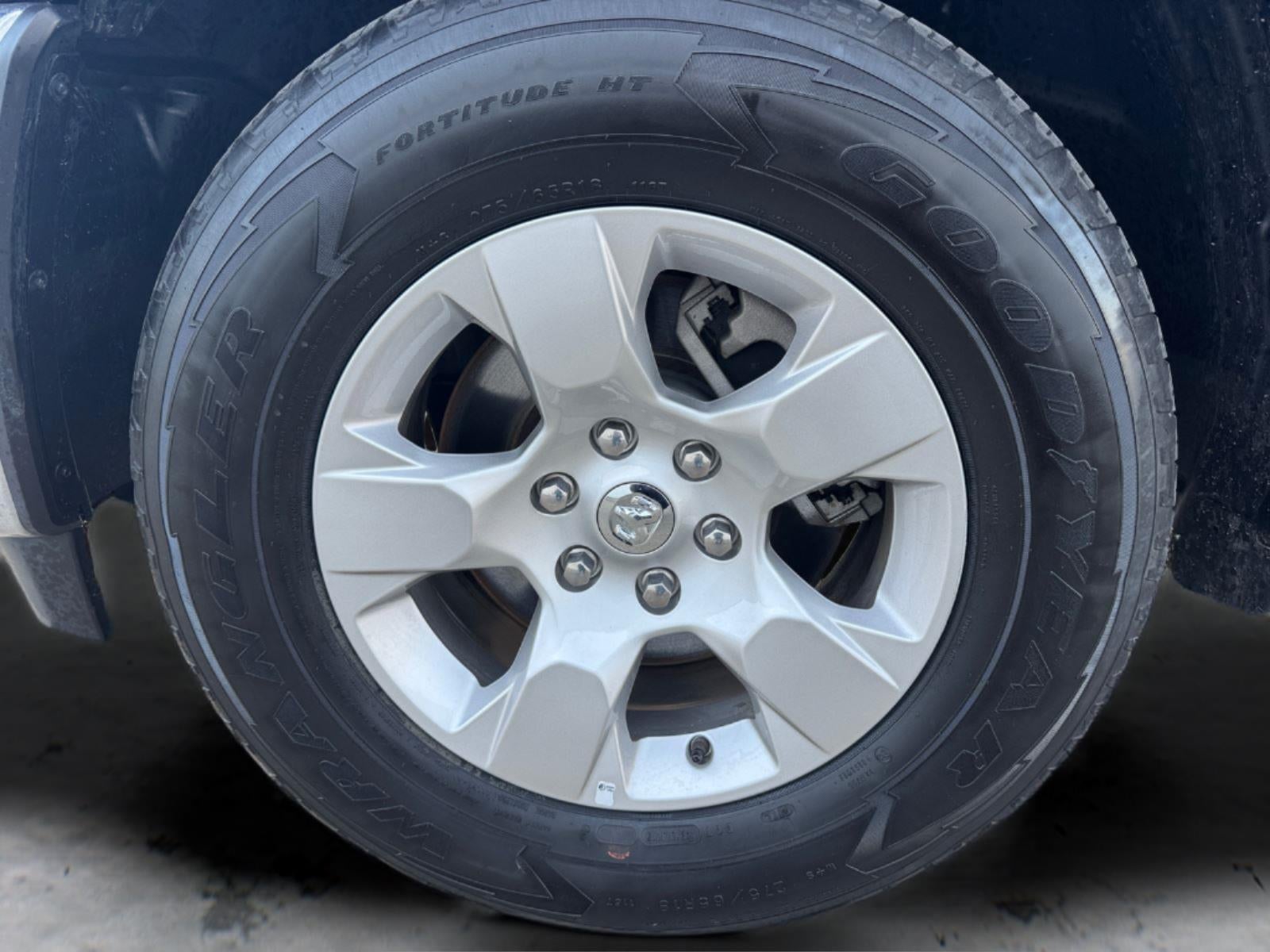 2025 RAM 1500 Big Horn Crew Cab 4x4 5'7' Box