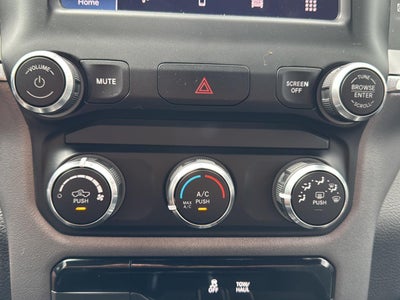 2022 RAM 1500 Big Horn Crew Cab 4x4 5'7' Box