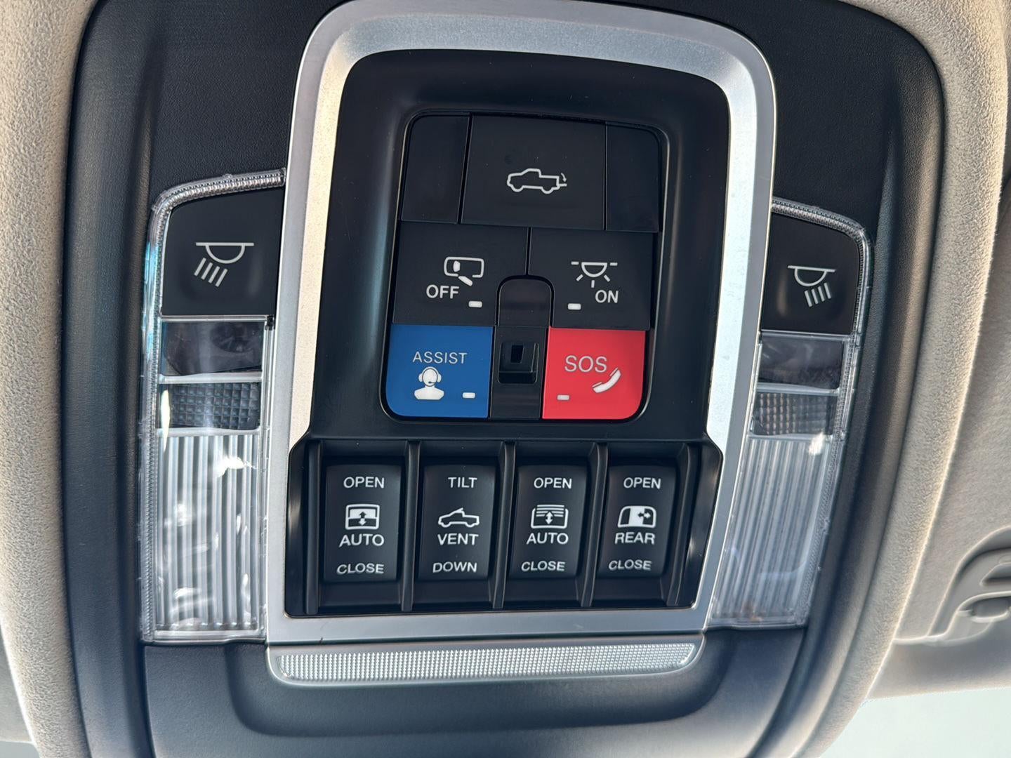 2024 RAM 1500 Limited Crew Cab 4x4 5'7' Box