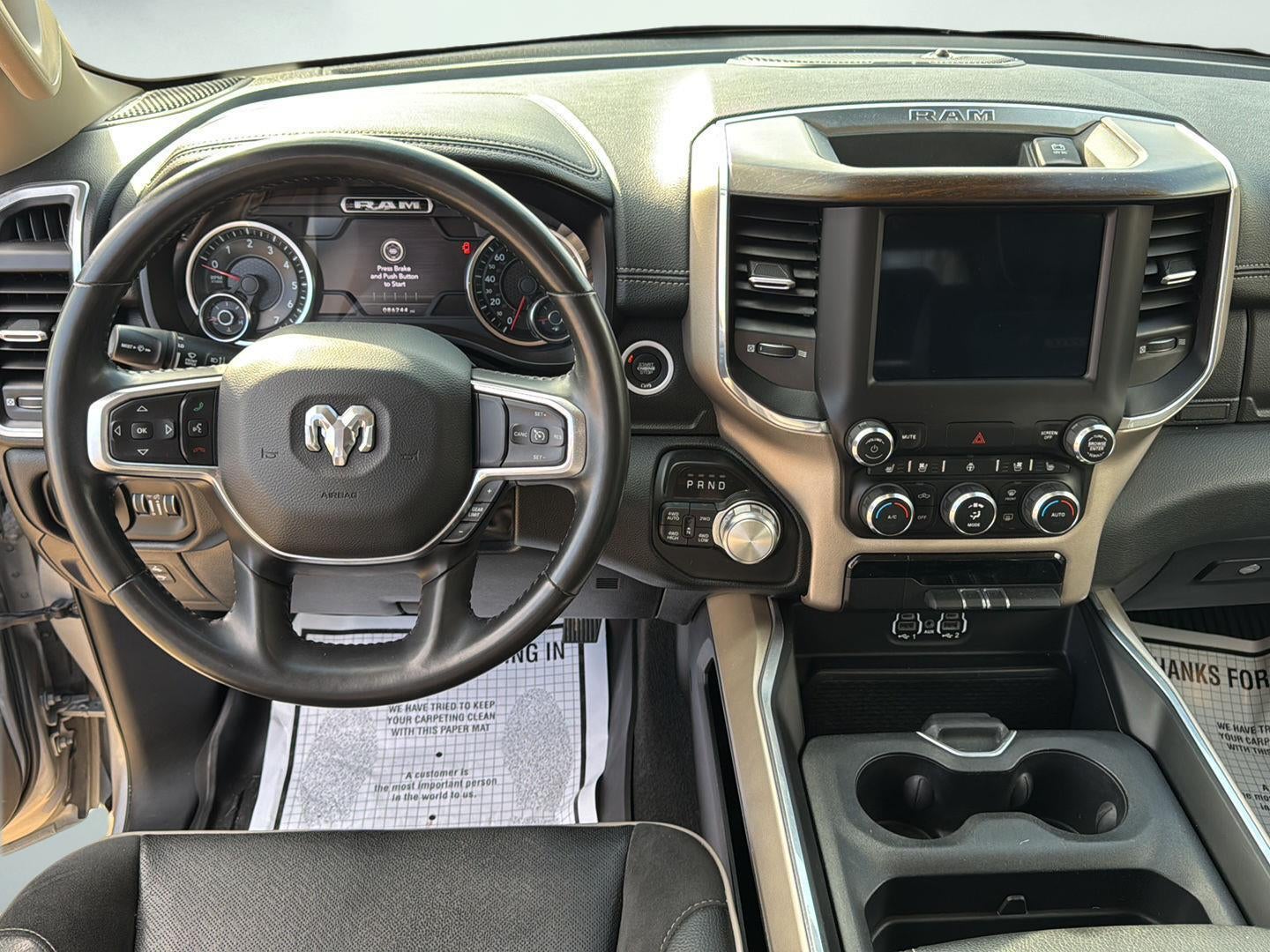 2021 RAM 1500 Laramie Crew Cab 4x4 5'7' Box