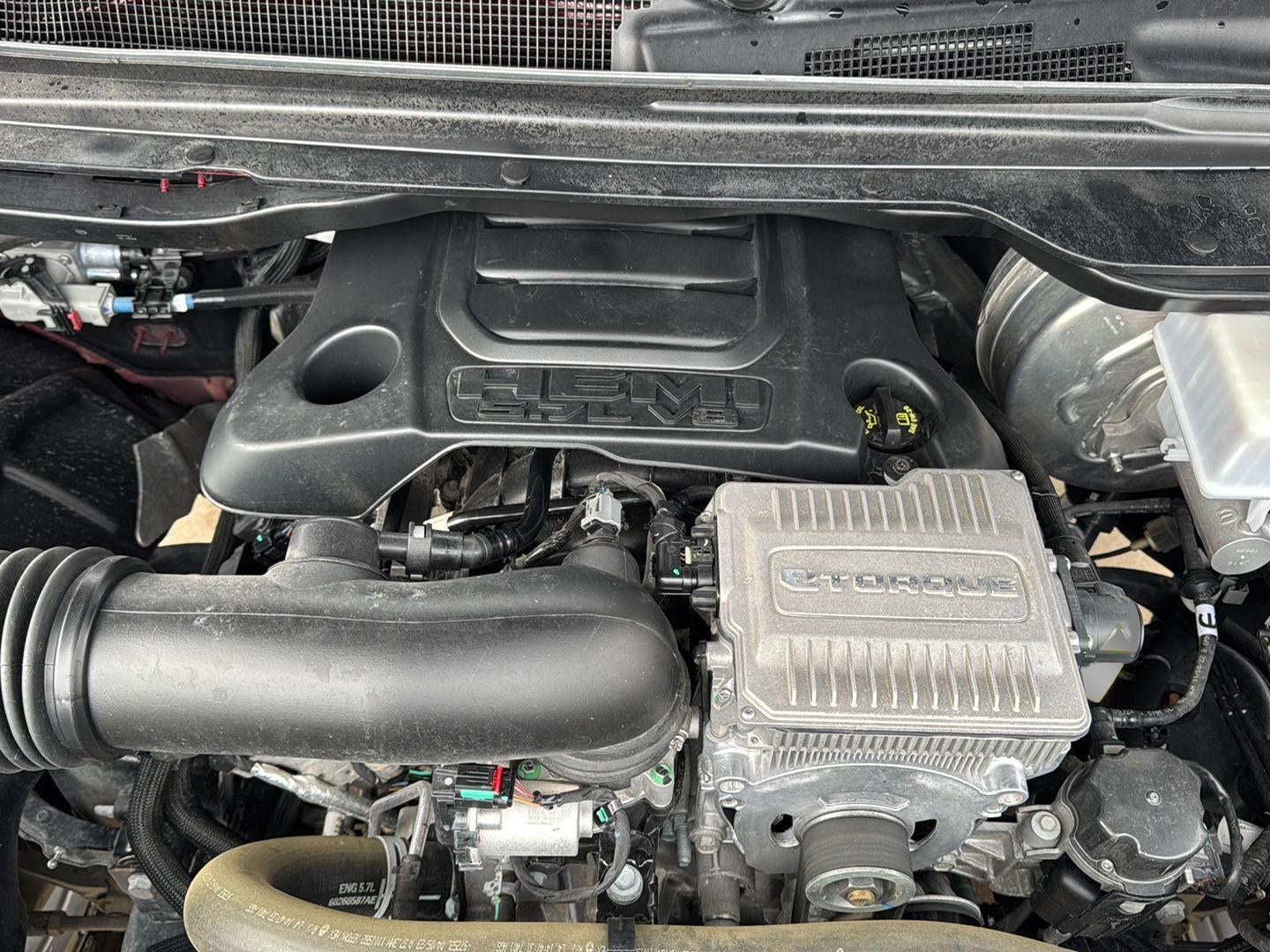 2023 RAM 1500 Laramie Crew Cab 4x4 5'7' Box