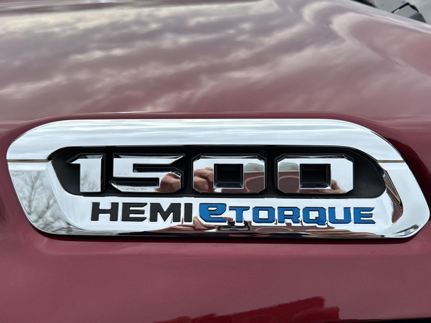 2023 RAM 1500 Laramie Crew Cab 4x4 5'7' Box