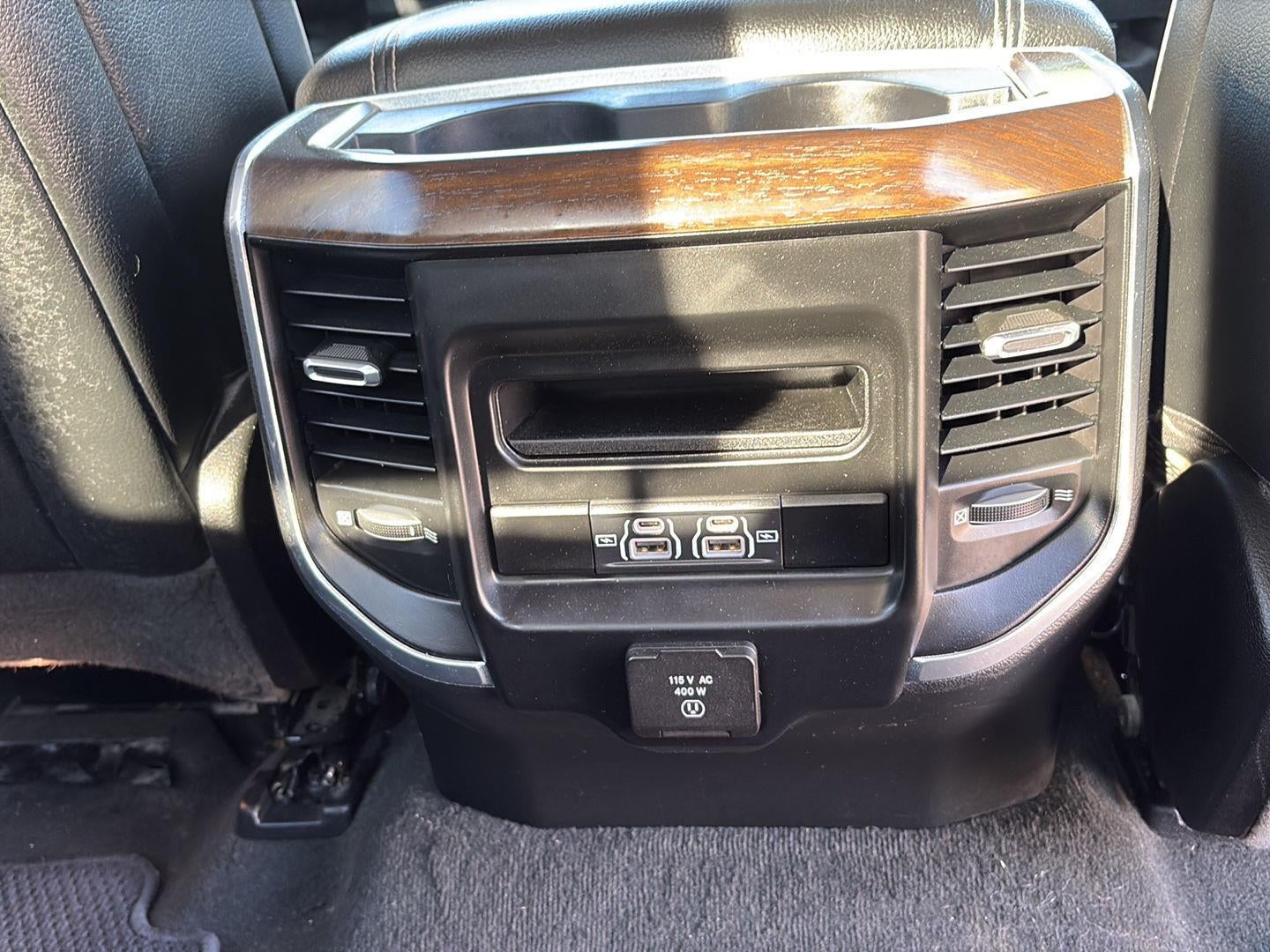2021 RAM 1500 Laramie Crew Cab 4x4 6'4' Box