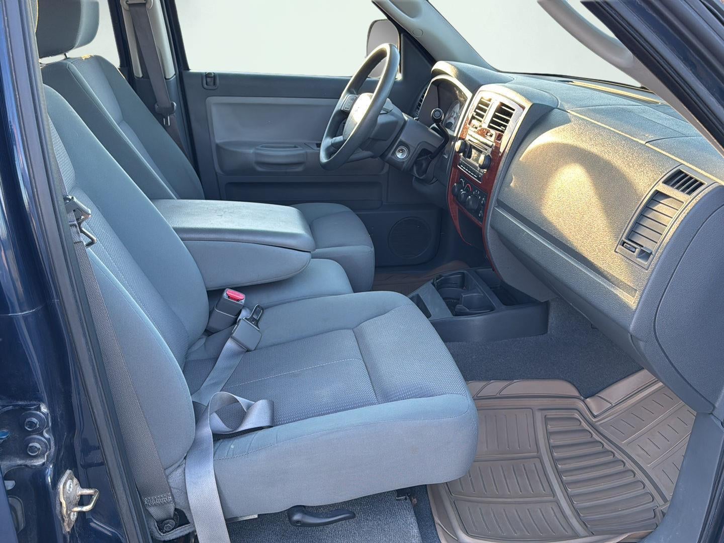 2005 Dodge Dakota SLT