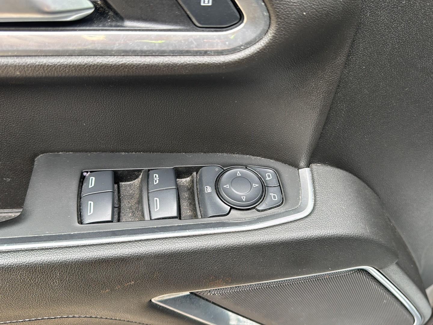 2025 Chevrolet Silverado 1500 4WD Crew Cab Standard Bed LT