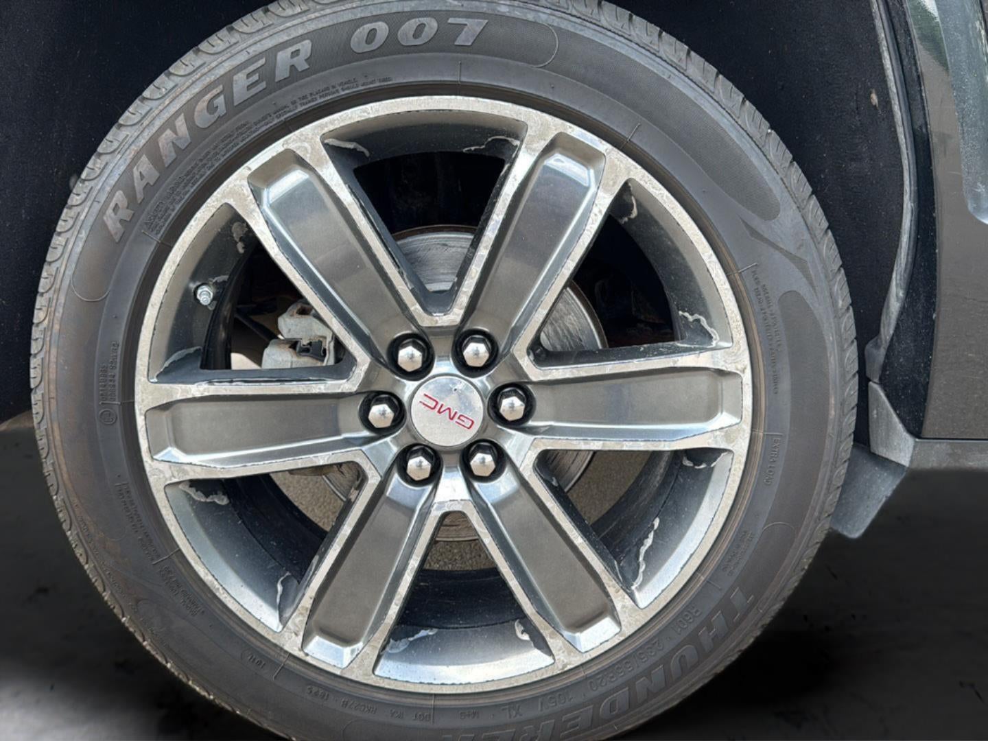 2017 GMC Acadia Denali 31