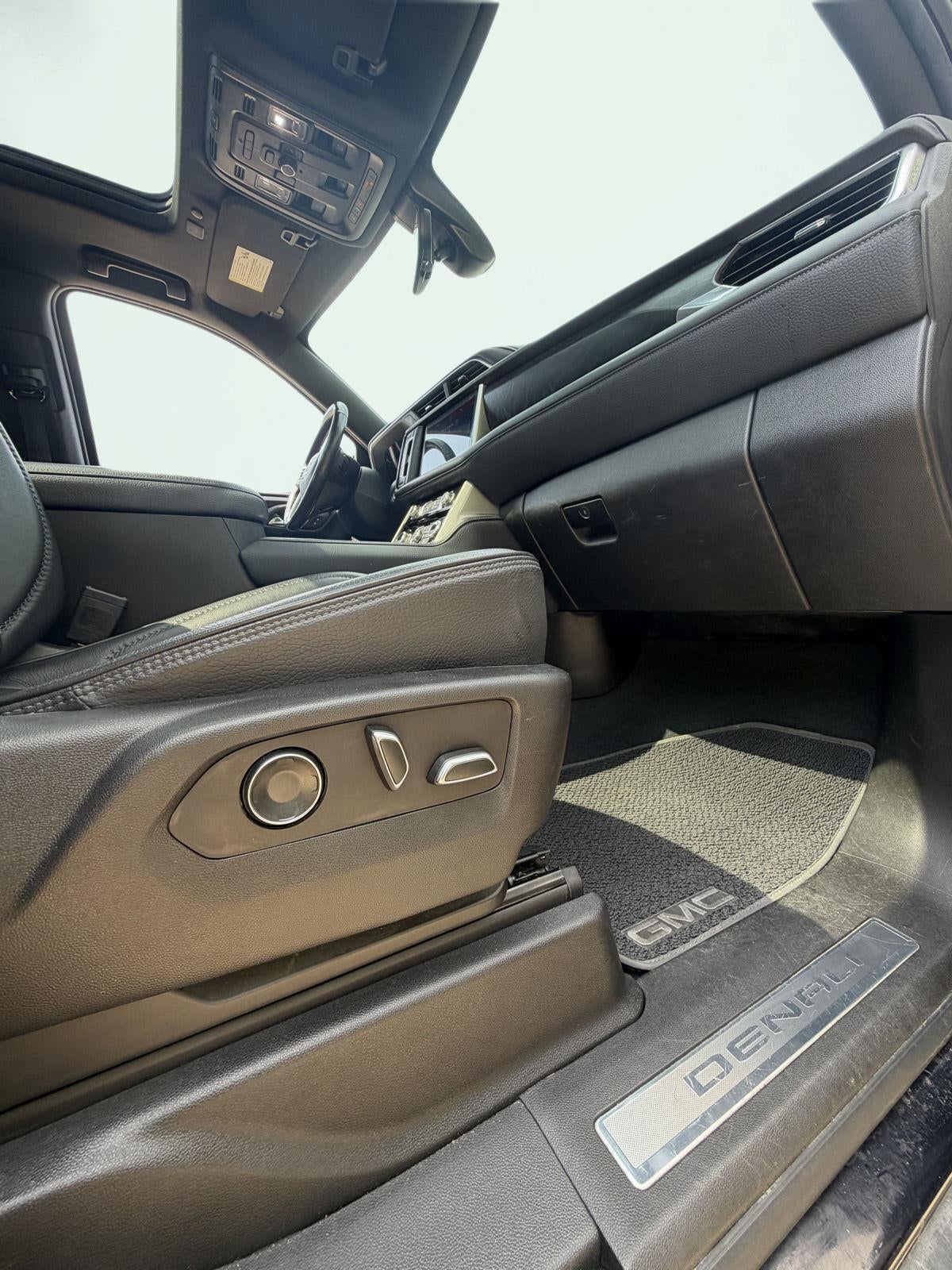2021 GMC Yukon 4WD Denali 24