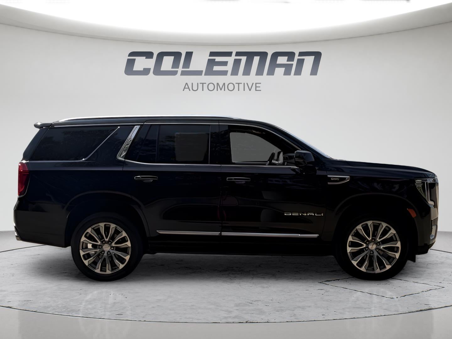2021 GMC Yukon 4WD Denali 29
