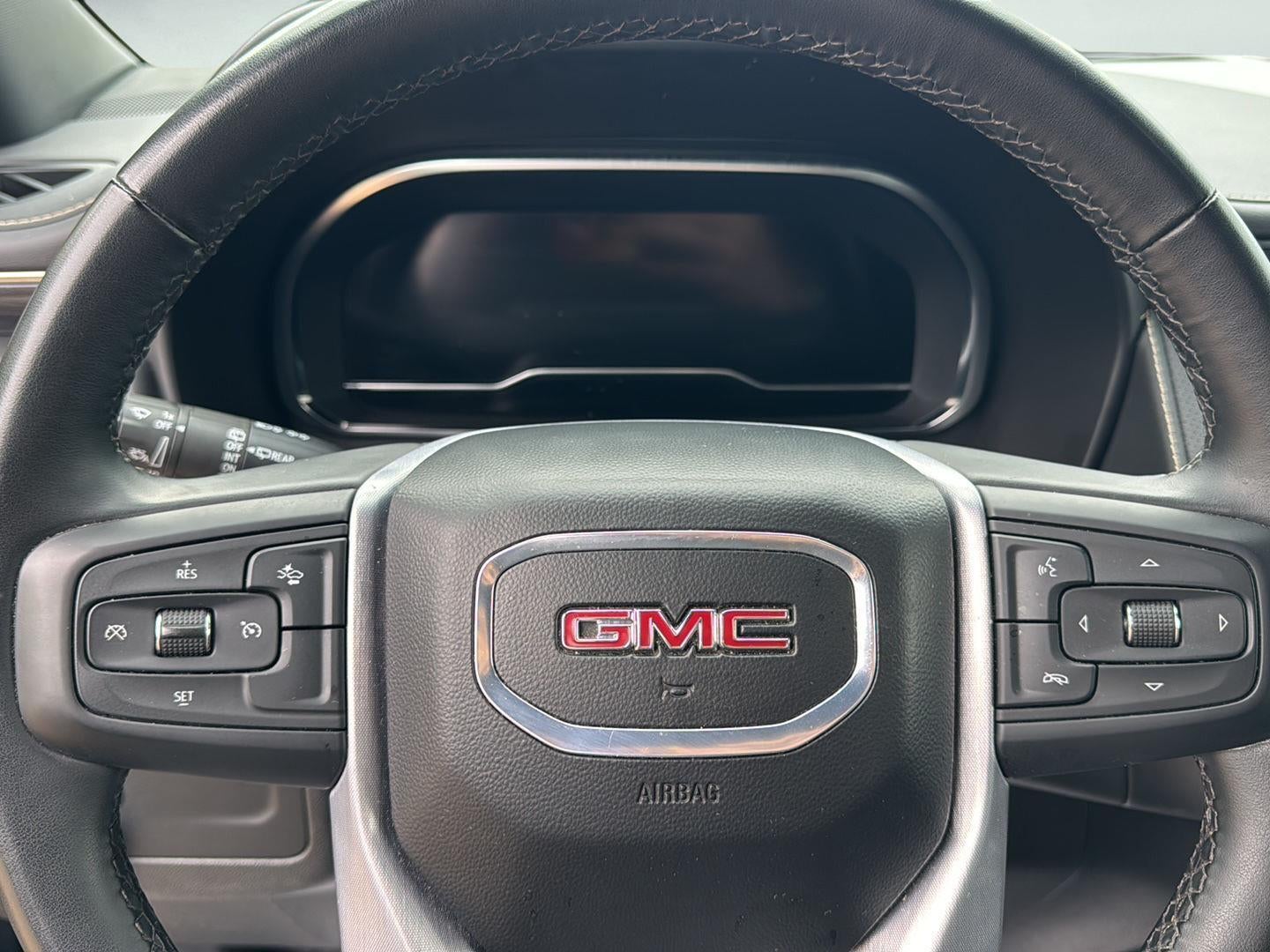 2024 GMC Yukon XL 4WD SLT