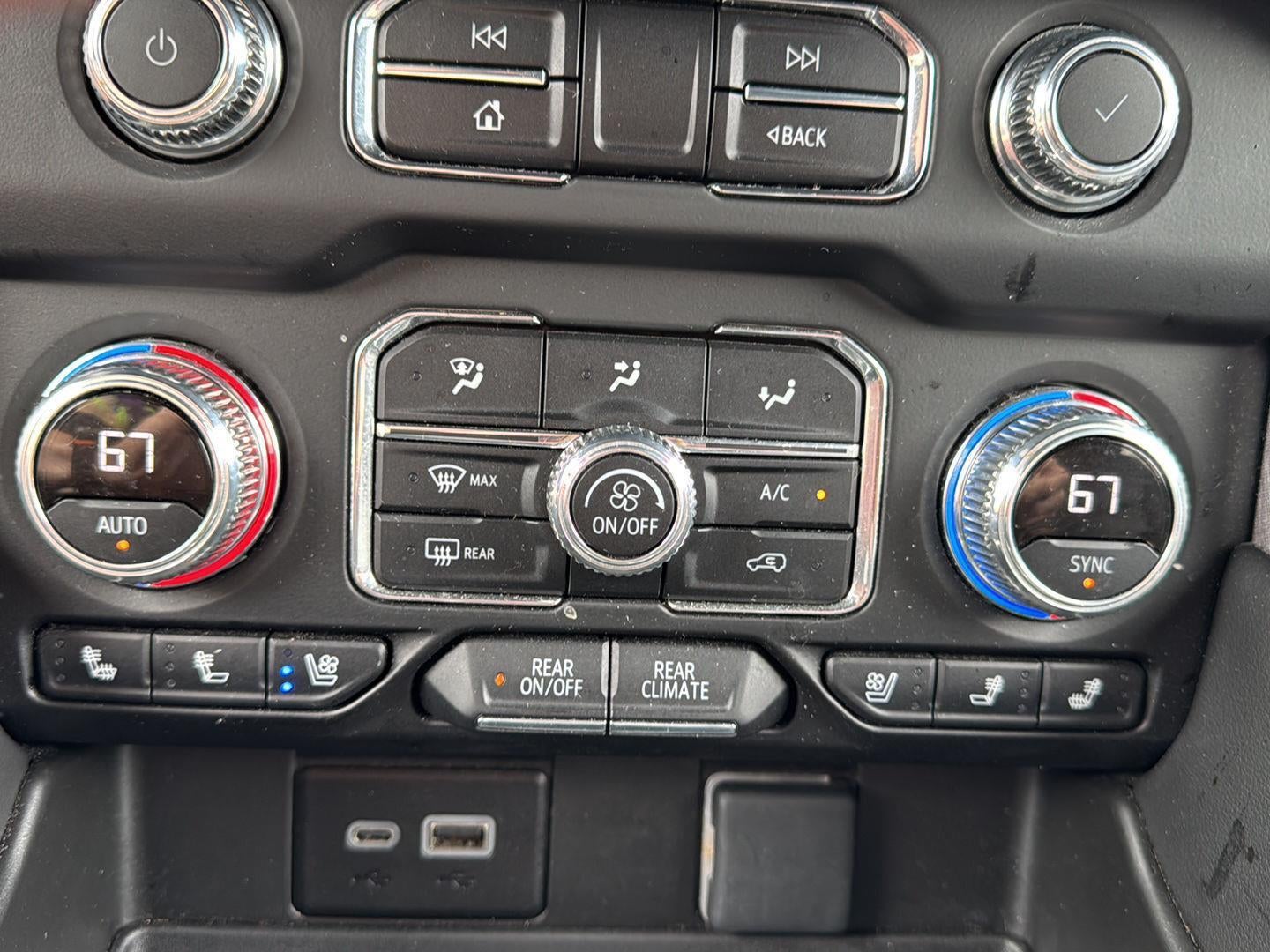 2024 GMC Yukon XL 4WD SLT