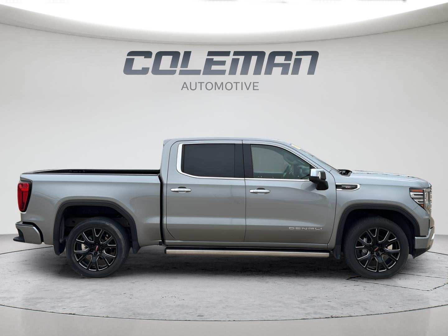 2023 GMC Sierra 1500 4WD Crew Cab Short Box Denali