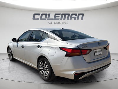 2024 Nissan Altima SV FWD