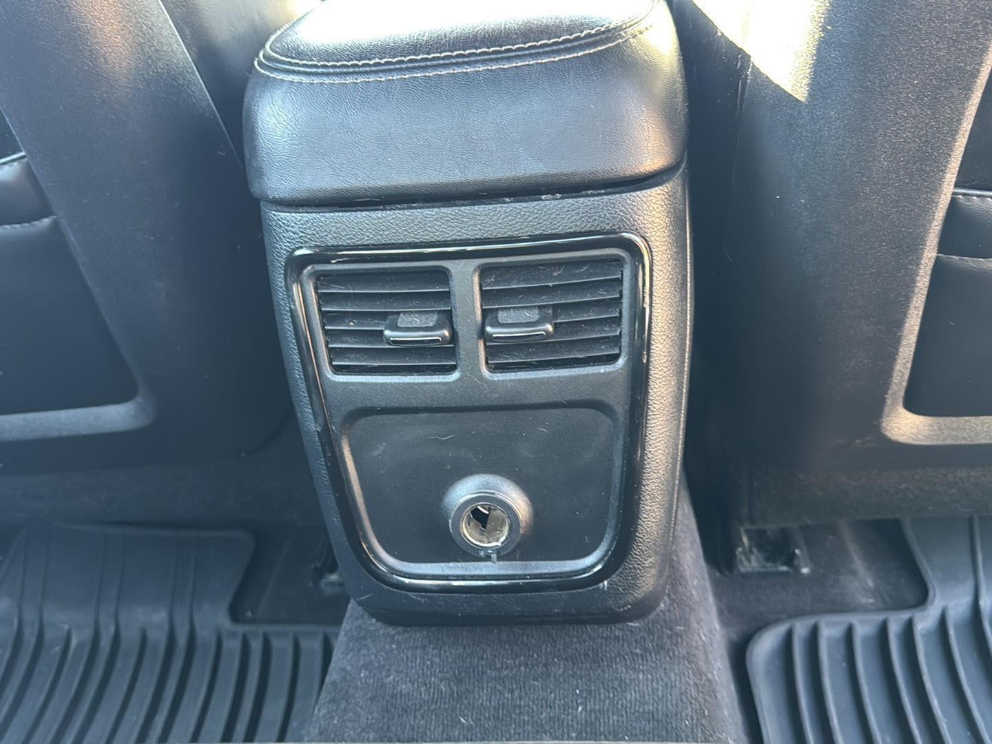 2013 Chrysler 300 300S Glacier