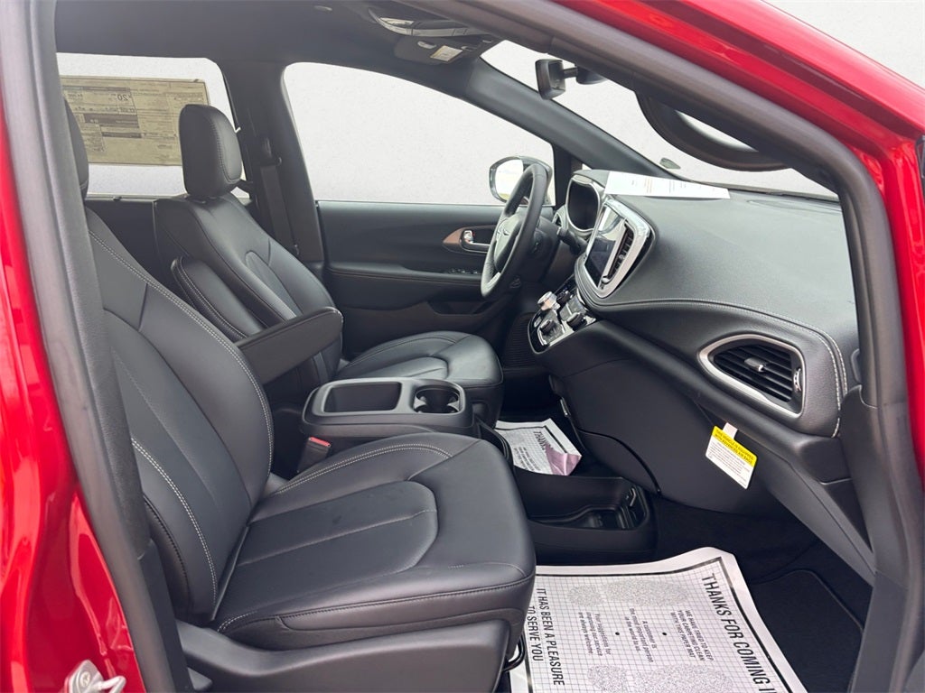 2026 Chrysler Pacifica PACIFICA SELECT AWD