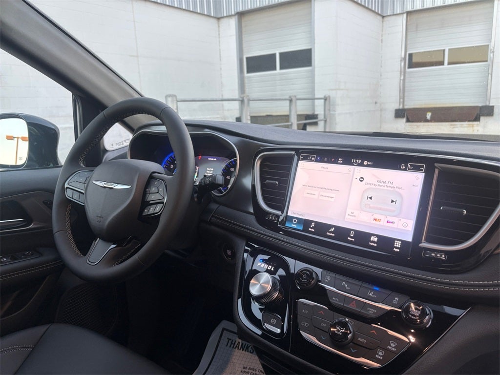 2026 Chrysler Pacifica PACIFICA SELECT AWD