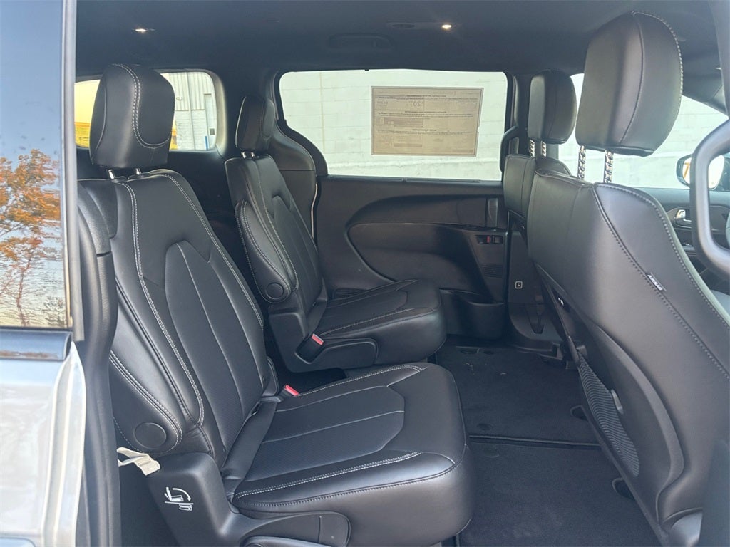 2026 Chrysler Pacifica PACIFICA SELECT AWD