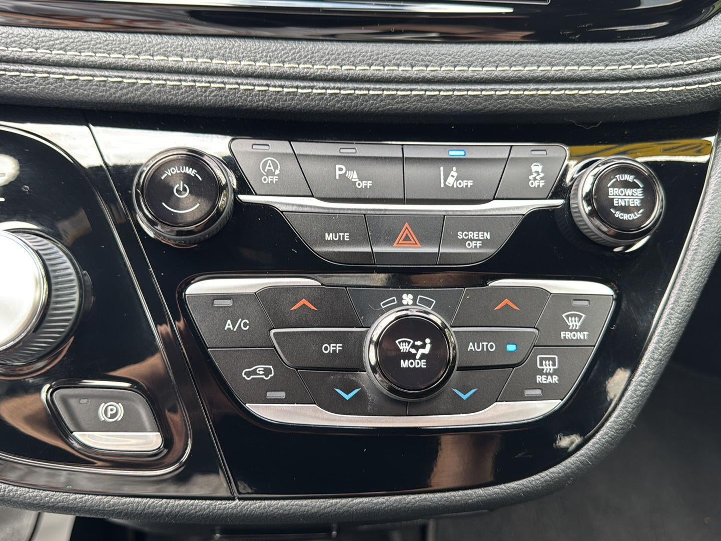 2021 Chrysler Pacifica Touring AWD