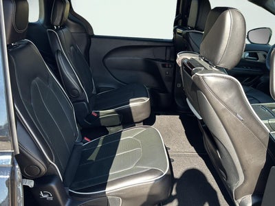 2024 Chrysler Pacifica Limited AWD