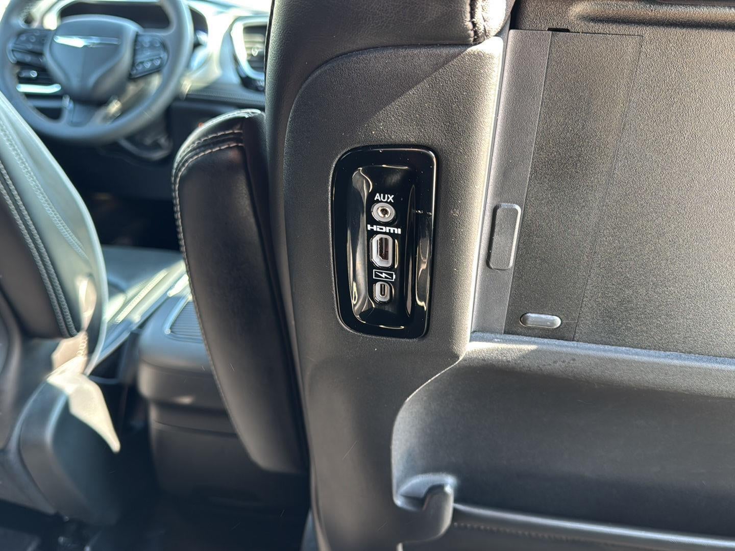 2024 Chrysler Pacifica Limited AWD