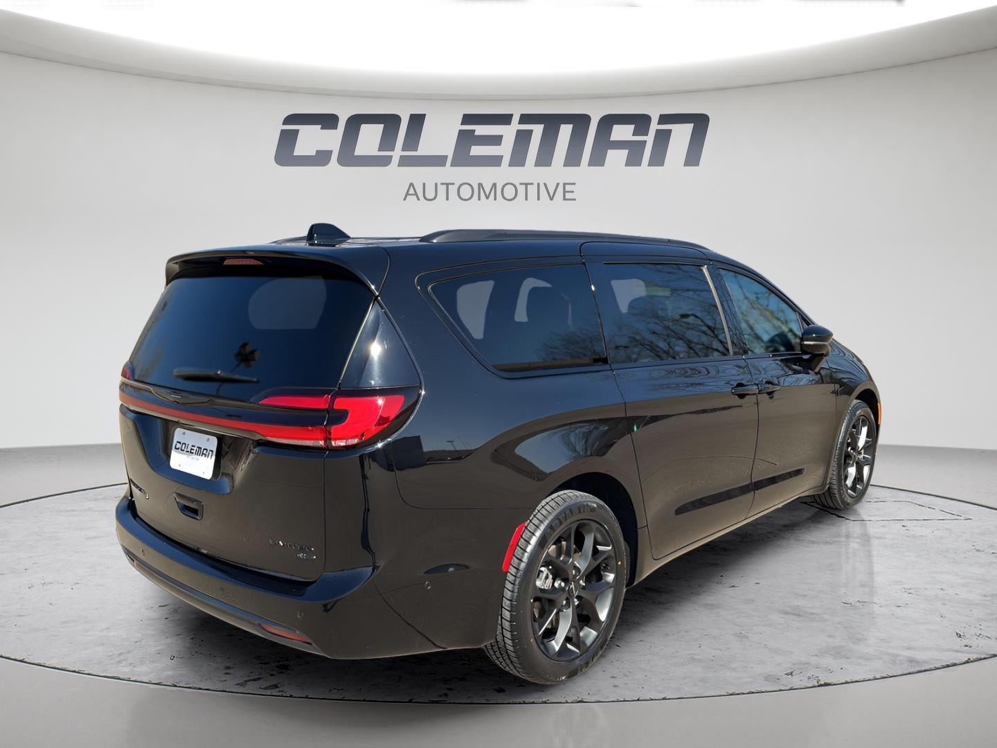 2024 Chrysler Pacifica Limited AWD