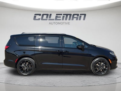 2024 Chrysler Pacifica Limited AWD