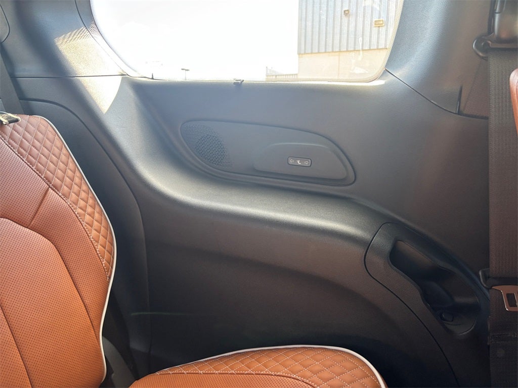 2026 Chrysler Pacifica PACIFICA PINNACLE AWD