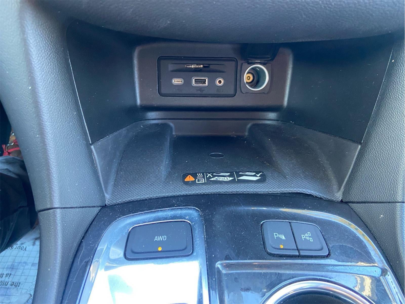 2022 Chevrolet Equinox AWD Premier