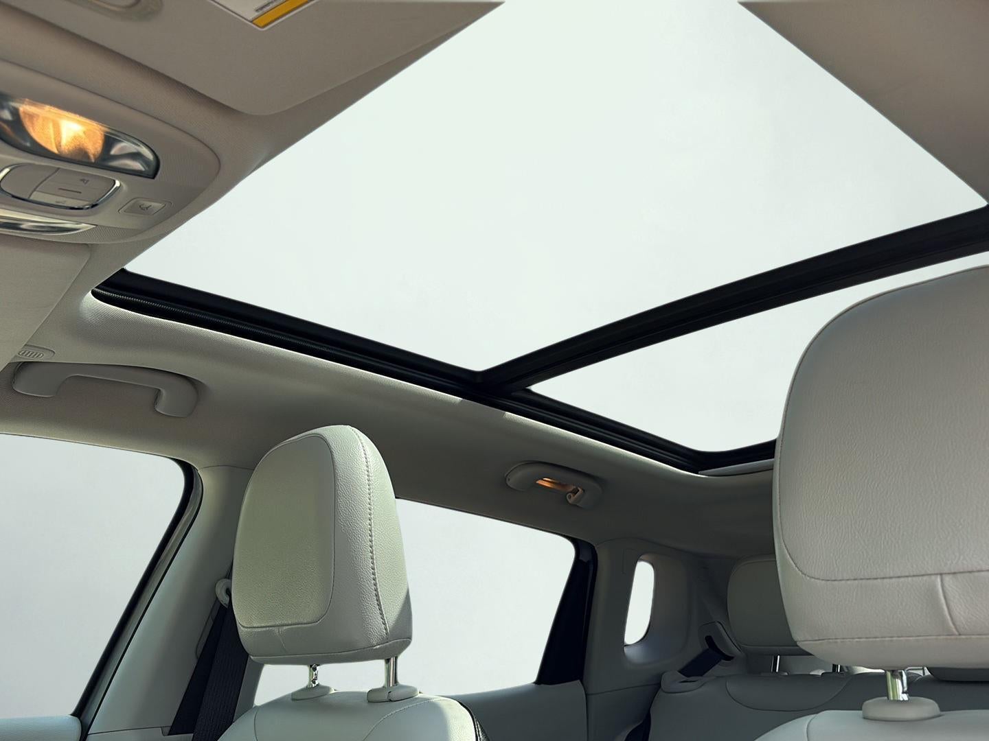 2020 Jeep Compass Sun and Safety 4x4