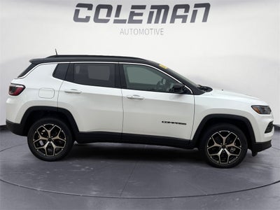 2026 Jeep Compass COMPASS LIMITED 4X4